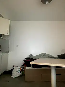 Renoirmonter online show from October 2025 09:33:01 PM