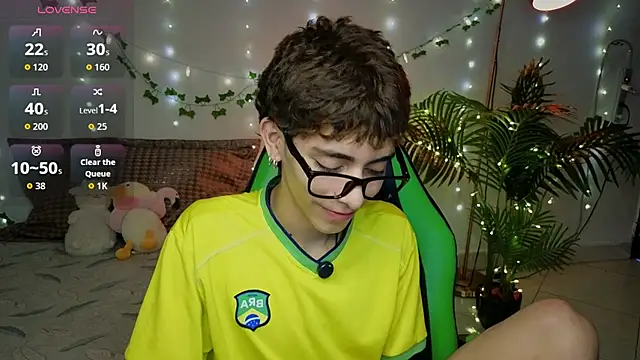 Matty Sparkk online show from April 2026 01:11:01 PM