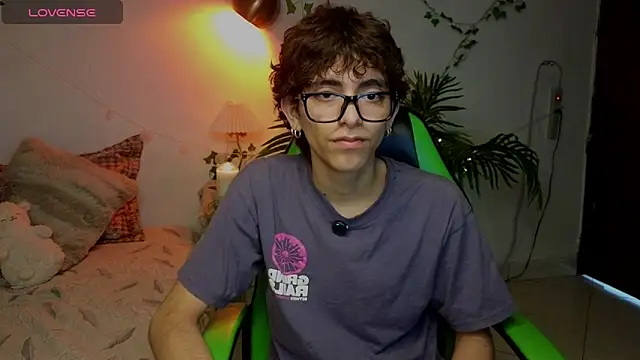 Snapshot of Matty_Sparkk chatting on June 2026 01:34:01 PM Matty Sparkk online show from June 2026 01:34:01 PM