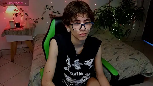 Snapshot of Matty_Sparkk chatting on June 2026 01:14:01 PM Matty Sparkk online show from June 2026 01:14:01 PM