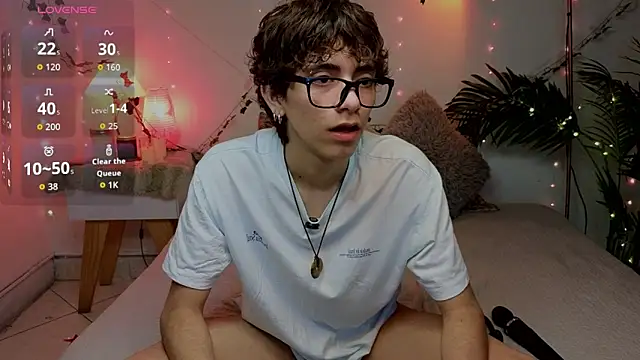 Snapshot of Matty_Sparkk chatting on June 2026 01:12:02 PM Matty Sparkk online show from June 2026 01:12:02 PM