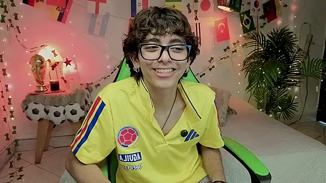 Snapshot of Matty_Sparkk chatting on July 2026 01:27:01 PM Matty Sparkk online show from July 2026 01:27:01 PM