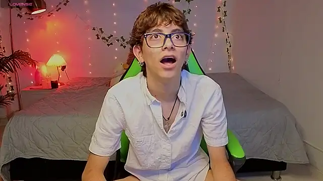Snapshot of Matty_Sparkk chatting on August 2026 01:38:02 PM Matty Sparkk online show from August 2026 01:38:02 PM