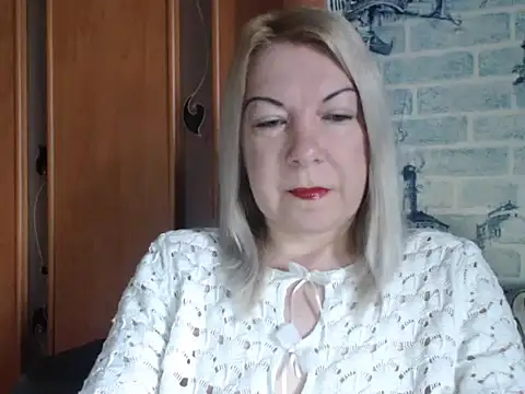 Lillia Ray online show from April 2026 06:47:02 AM