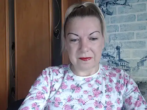 Lillia Ray online show from May 2026 07:15:02 AM
