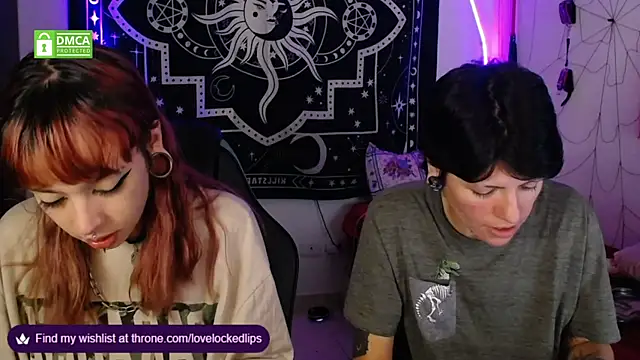 lovelockedlips online show from October 2025 04:34:01 AM