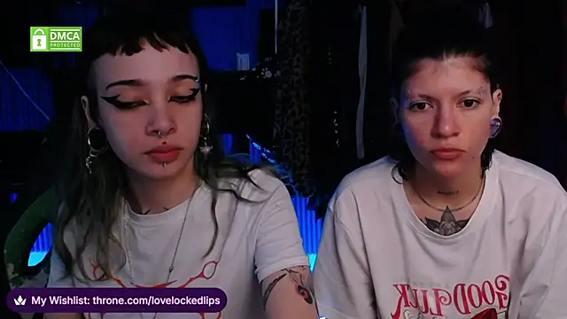 Snapshot of lovelockedlips chatting on June 2026 09:18:01 PM lovelockedlips online show from June 2026 09:18:01 PM