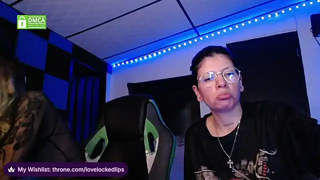 Snapshot of lovelockedlips chatting on July 2026 01:11:01 AM lovelockedlips online show from July 2026 01:11:01 AM