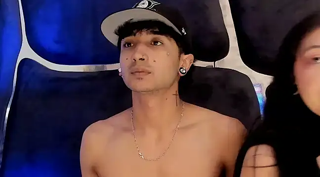 LauryAndNarem69 online show from March 2025 01:51:01 PM