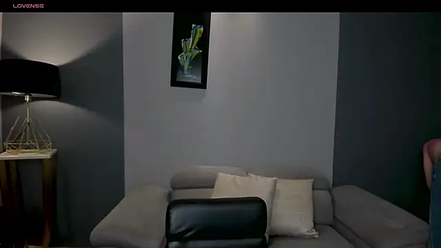 MaiaCollins online show from April 2026 11:51:01 PM