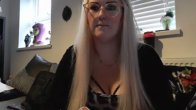 Sizzling Indie36 online show from October 2025 03:34:01 PM