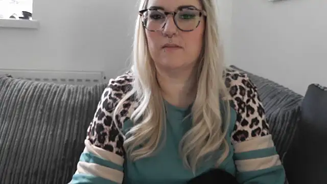 Sizzling Indie36 online show from November 2025 12:27:02 PM