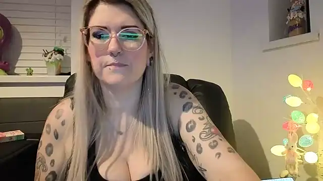 Sizzling Indie36 online show from February 2026 11:04:02 PM