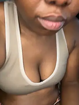 Snapshot of Lahtinah24 chatting on November 2025 07:36:01 PM Lahtinah24 online show from November 2025 07:36:01 PM