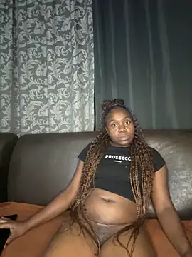 Snapshot of Lahtinah24 chatting on November 2025 08:12:01 PM Lahtinah24 online show from November 2025 08:12:01 PM