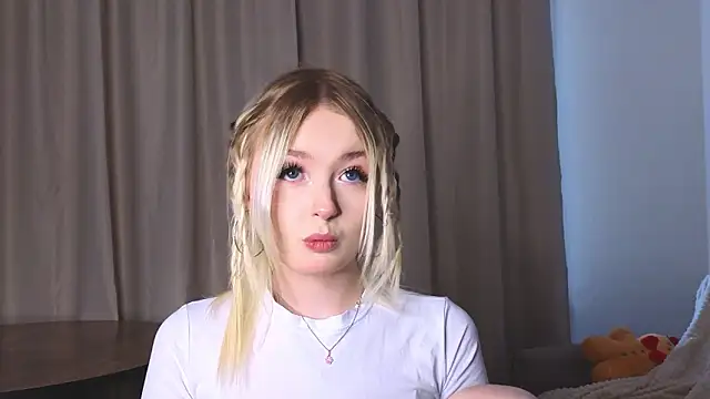 minigirl online show from February 2026 05:02:01 AM