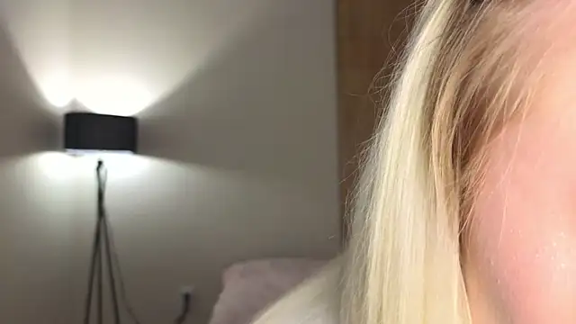 minigirl online show from February 2026 04:08:01 PM