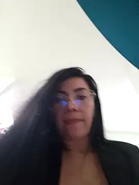 scarlet evanss online show from March 2025 12:45:01 PM