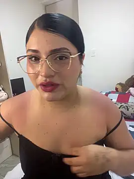 pareja curiosa19 online show from April 2026 11:39:02 PM