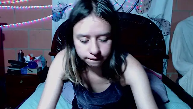 Snapshot of Sukychan_ chatting on March 2025 10:28:01 PM Sukychan  online show from March 2025 10:28:01 PM