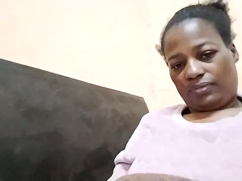 Snapshot of sexylira chatting on June 2026 02:21:01 PM sexylira online show from June 2026 02:21:01 PM
