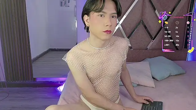 Snapshot of Ash_Femboy chatting on September 2025 09:37:01 PM Ash Femboy online show from September 2025 09:37:01 PM