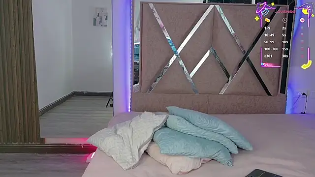 Ash Femboy online show from October 2025 07:14:01 PM