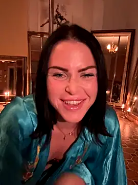 Snapshot of missninasparkle chatting on October 2025 09:59:01 PM missninasparkle online show from October 2025 09:59:01 PM