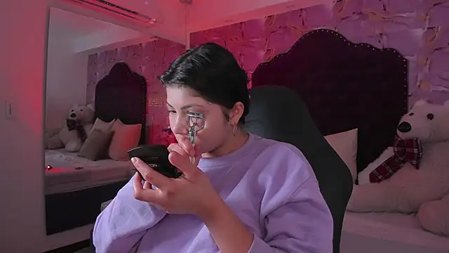 abby roux online show from November 2025 03:50:02 AM