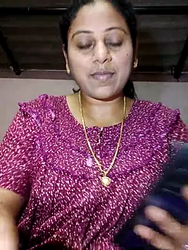 JENNIFERtamil online show from April 2026 07:33:02 AM
