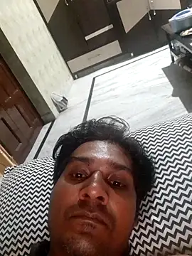 johnny8731 online show from October 2025 07:16:02 PM