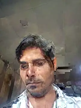 johnny8731 online show from May 2026 04:18:01 AM