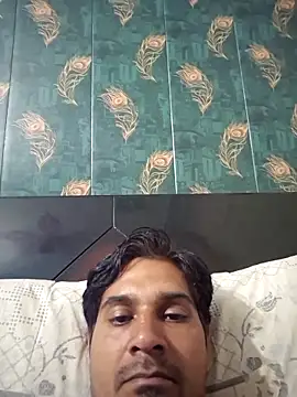 johnny8731 online show from May 2026 06:13:01 PM