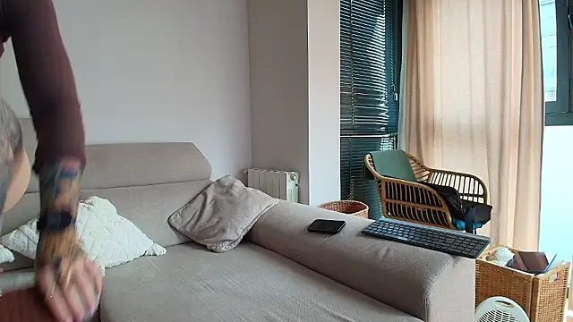 tattoobbgirl online show from February 2026 02:32:01 PM