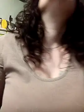 Snapshot of mimi19820 chatting on September 2025 10:55:02 PM mimi19820 online show from September 2025 10:55:02 PM