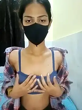 LOVE BUG1 online show from March 2025 11:56:02 PM