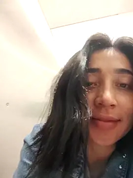 Elowyn online show from February 2026 11:05:02 PM