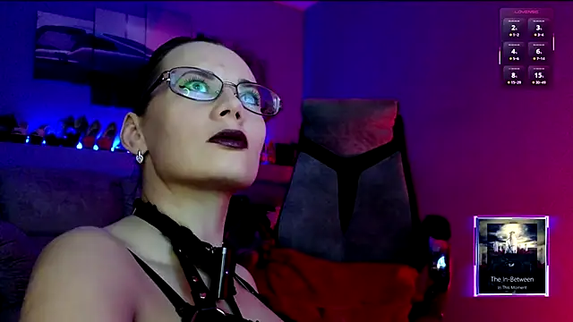 MilanaPure online show from November 2025 04:42:01 PM