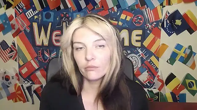Snapshot of VanessaRey_ chatting on July 2026 06:18:01 AM VanessaRey online show from July 2026 06:18:01 AM