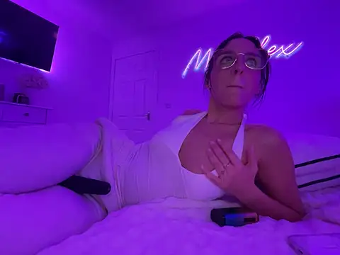 Missalex xo online show from March 2026 01:46:02 AM