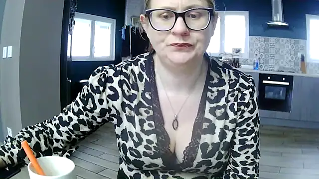 Snapshot of lady_gloria69 chatting on February 2026 08:43:01 AM lady gloria69 online show from February 2026 08:43:01 AM