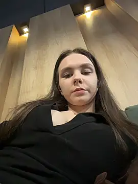 MilaBee online show from March 2026 05:08:02 AM