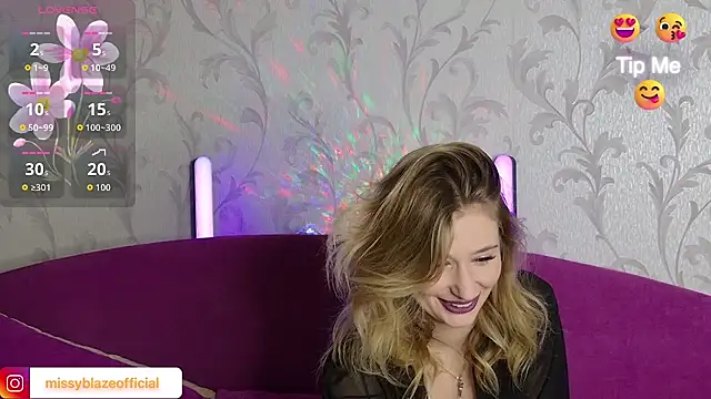 Snapshot of MissyBlaze chatting on November 2025 09:04:02 PM MissyBlaze online show from November 2025 09:04:02 PM