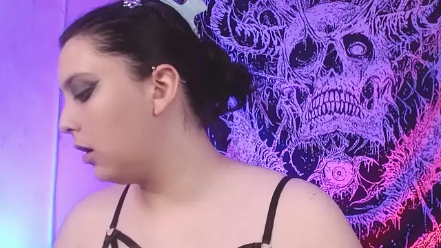 mikaskullcs online show from December 2025 09:55:02 PM