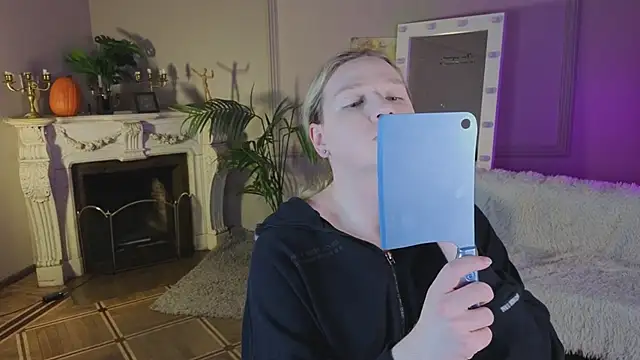 Jes Solar online show from November 2025 09:48:01 PM