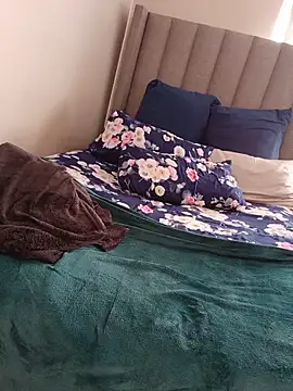 Bootylioustits online show from May 2026 11:51:01 AM