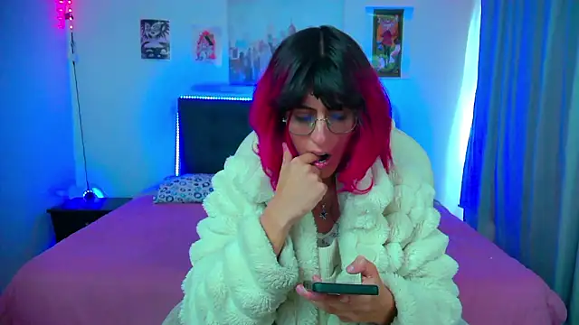 goth minerva online show from February 2026 01:31:02 PM