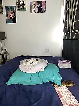 KARINNA  RAVEN online show from September 2025 05:40:02 PM