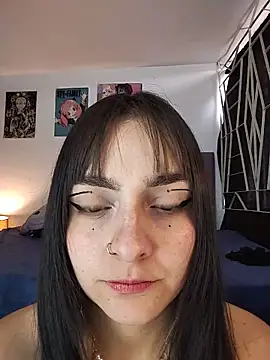 Snapshot of KARINNA__RAVEN chatting on May 2026 09:56:02 PM KARINNA RAVEN online show from May 2026 09:56:02 PM