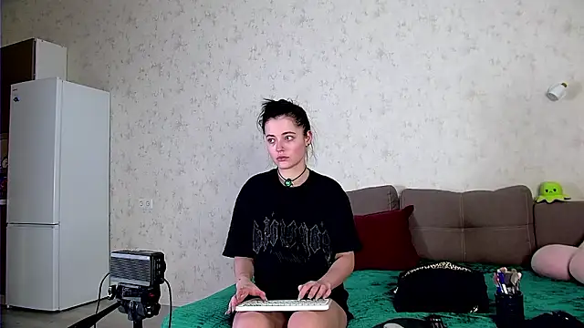 AshleyD  online show from February 2026 01:48:02 AM